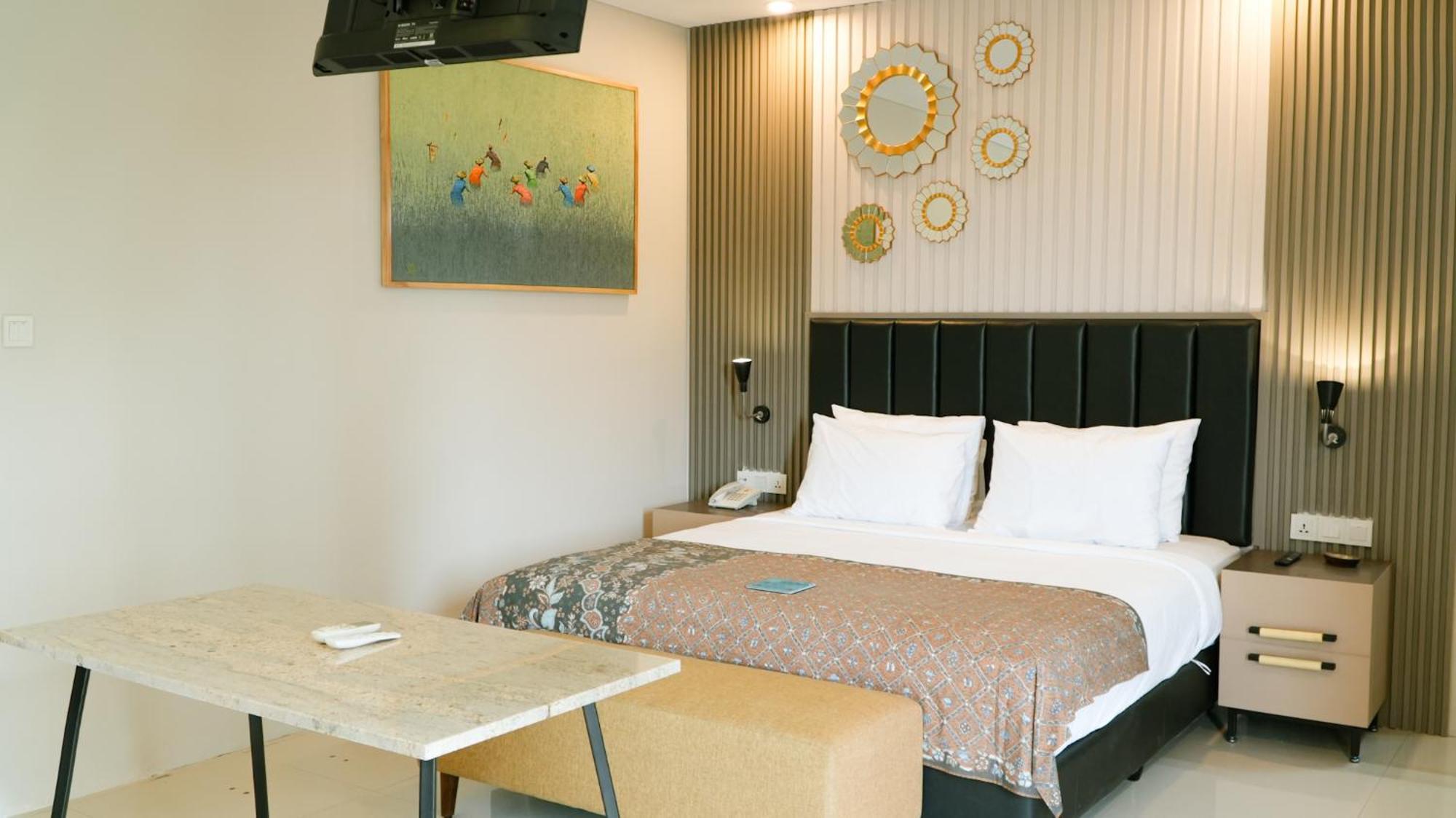 Verse Hotel Cirebon Εξωτερικό φωτογραφία