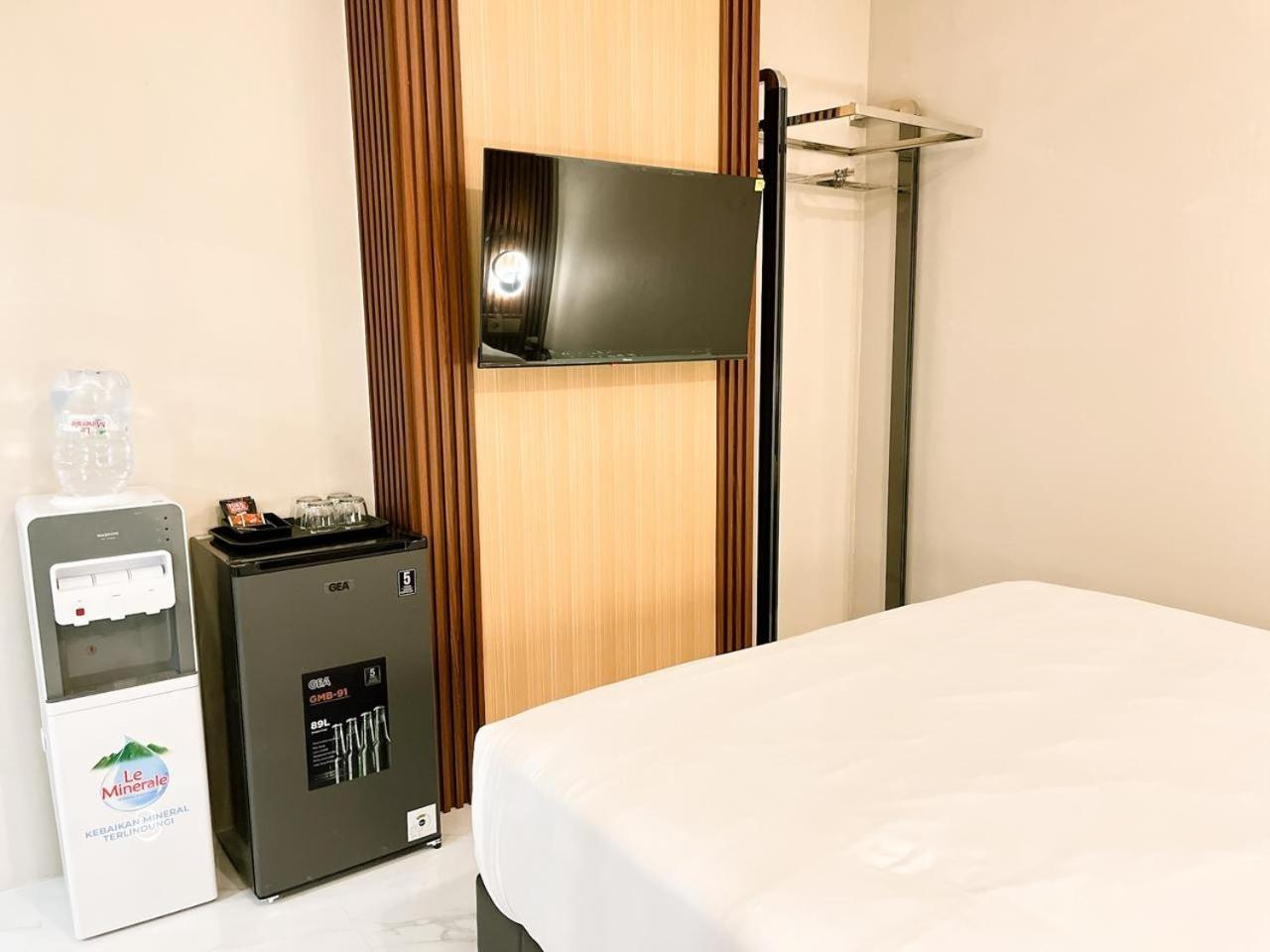 Verse Hotel Cirebon Εξωτερικό φωτογραφία